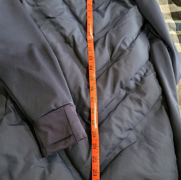 NWT BCBG MaxAzria Eco-Friendly Fill Water Resistant Light Jacket with Ho… - Picture 11 of 11